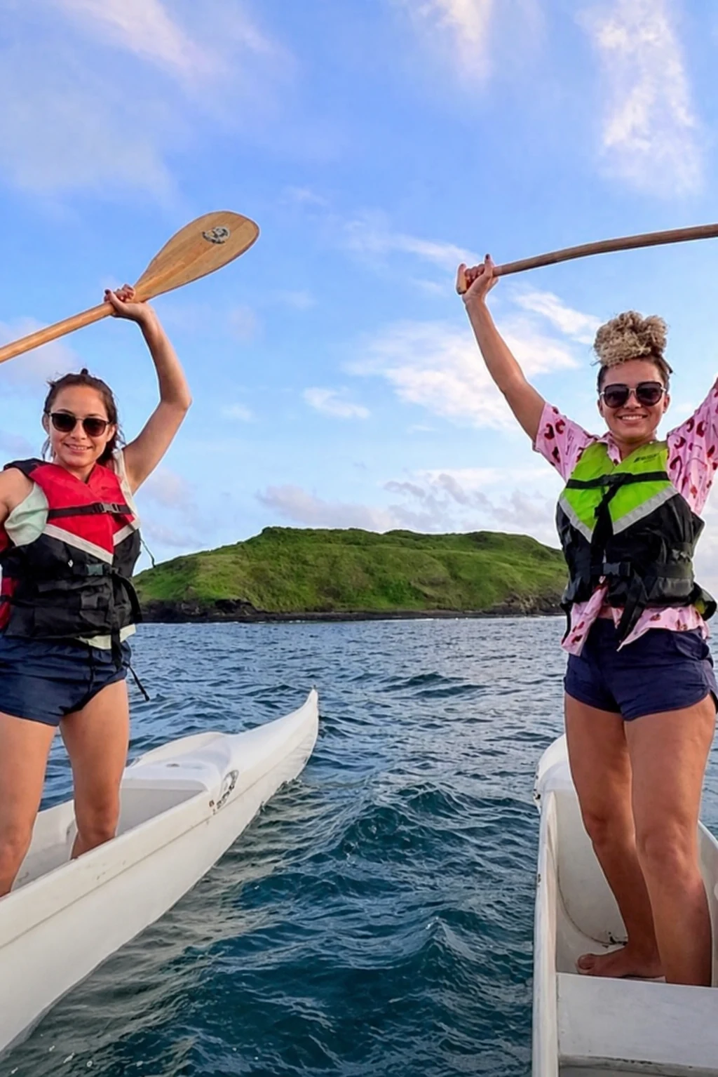 Combo Ilha Tour e Canoa Havaiana em Fernando de Noronha